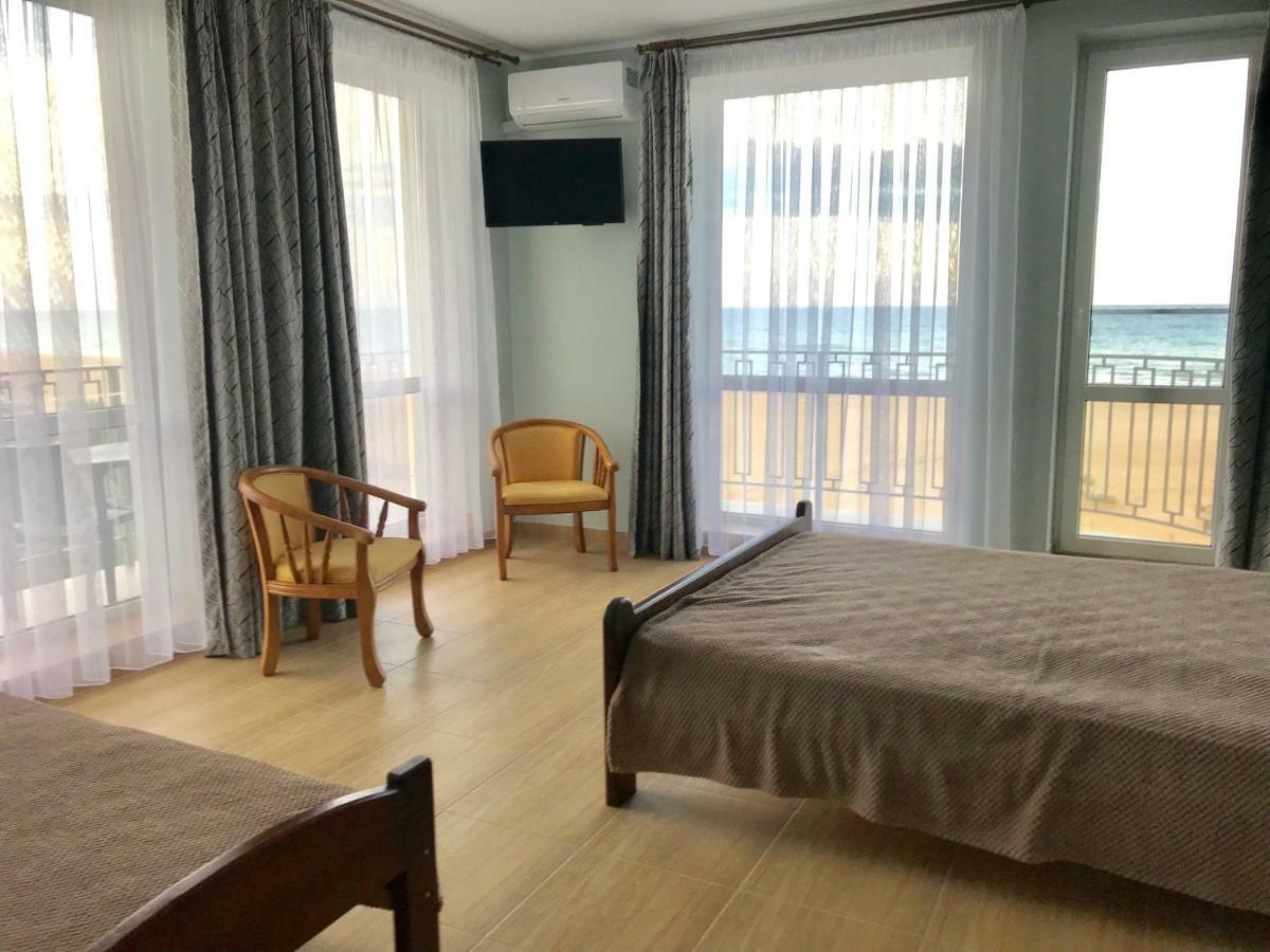 Hotel Golden Beach Zatoka Luaran gambar