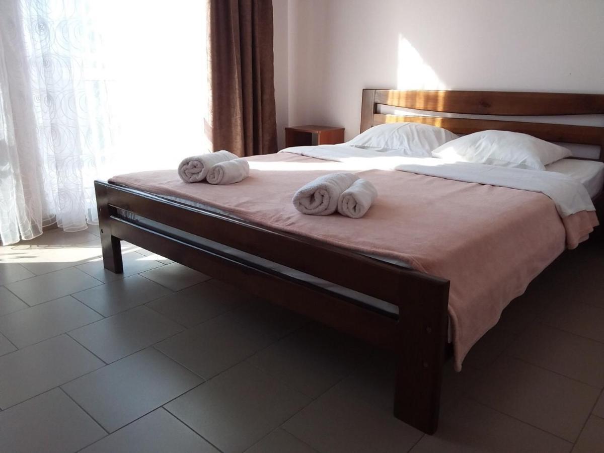 Hotel Golden Beach Zatoka Luaran gambar